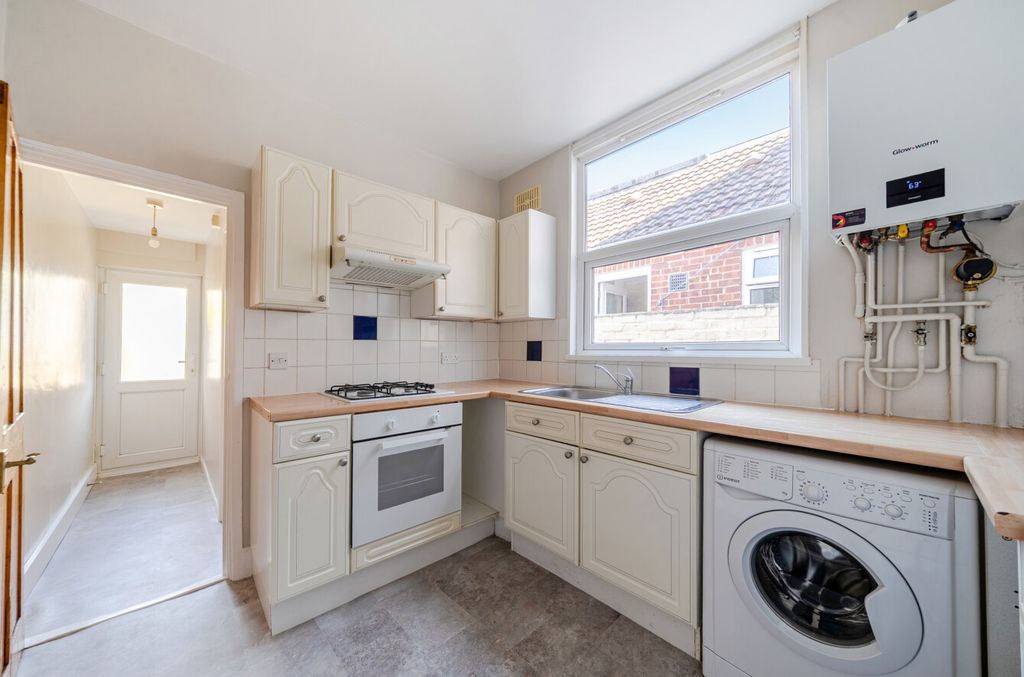 Property photo 3 of 16 1486632-15-6A4Bdb...