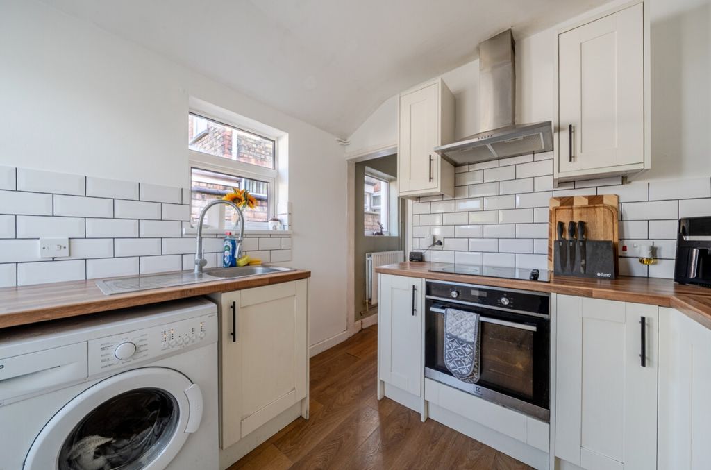 Property photo 2 of 12 1510249-3-1A03F3A609E34