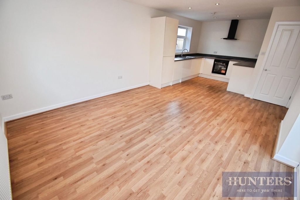 Property photo 2 of 13 Living-Kitchen