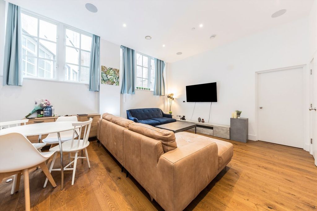 Property photo 2 of 5