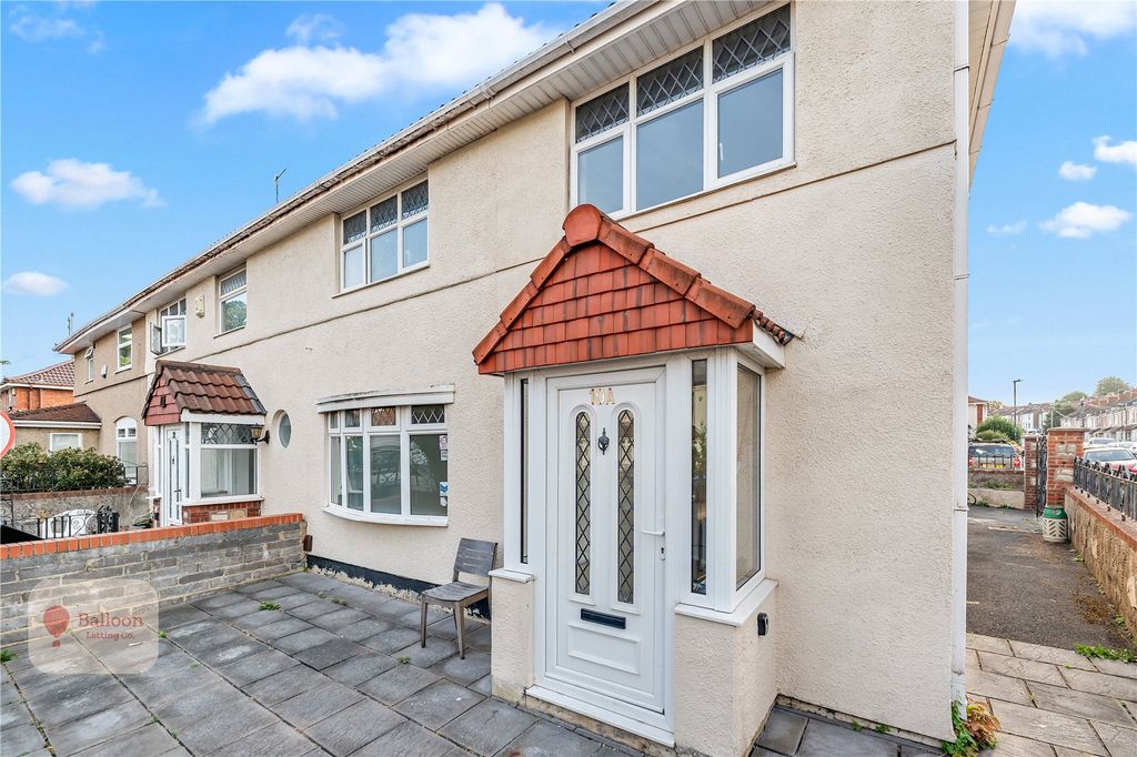 Property photo 1 of 19 Picture No. 11