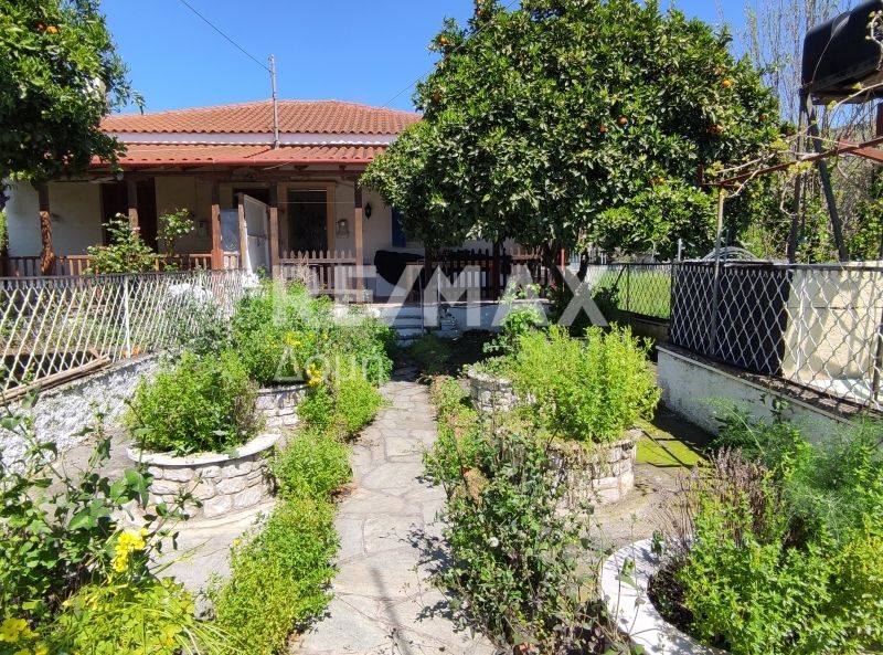 Property photo 1 of 25