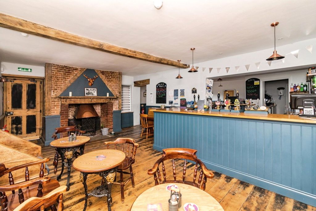 Property photo 2 of 28 Bar