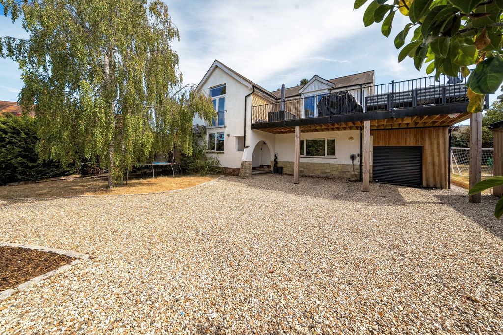 Property photo 1 of 26