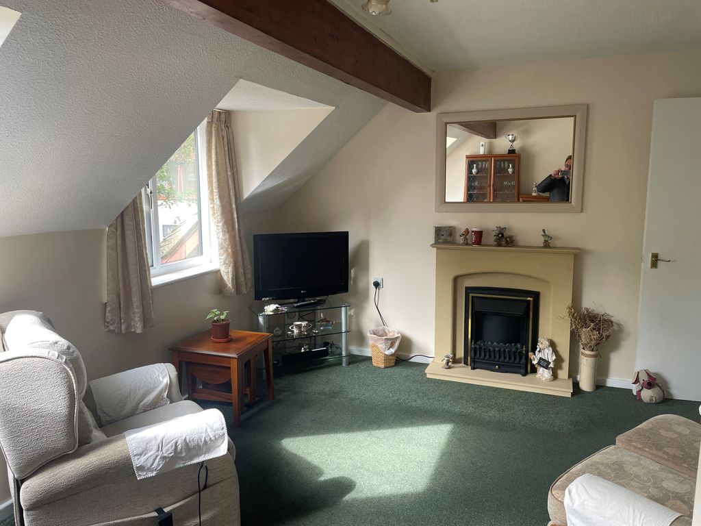 Property photo 3 of 6