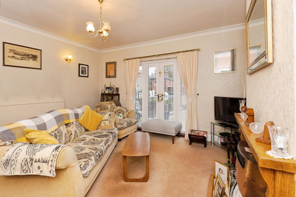 Property photo 2 of 18