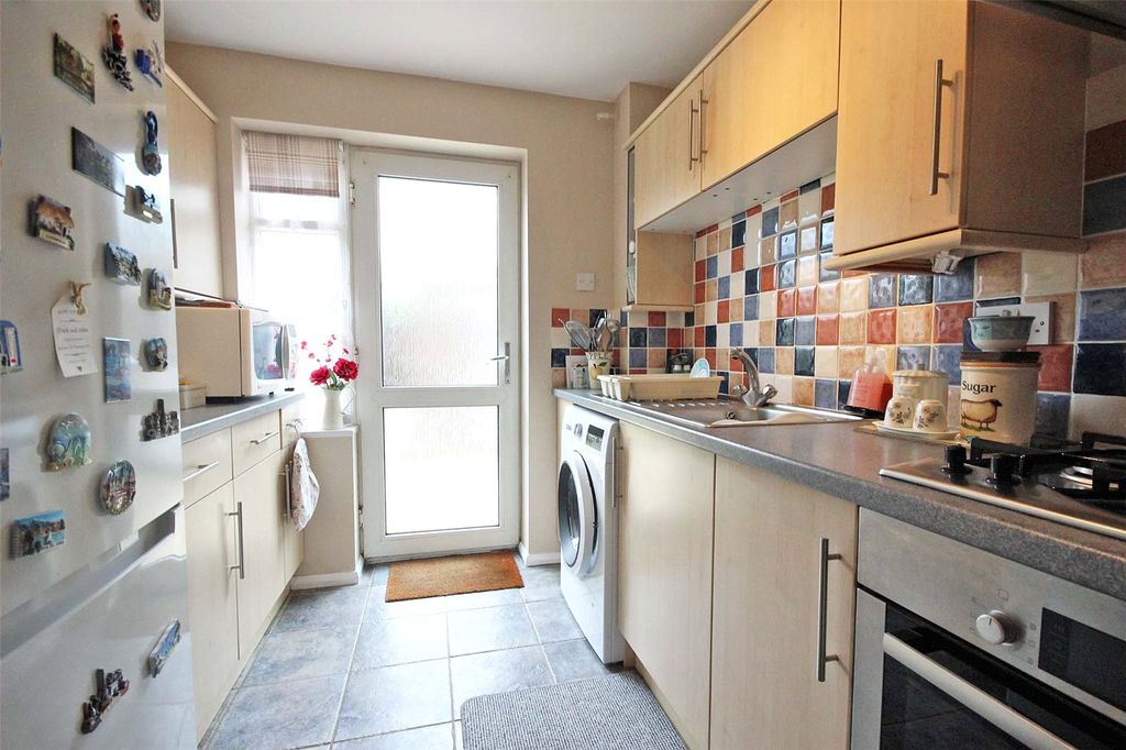 Property photo 3 of 10 Picture No. 06