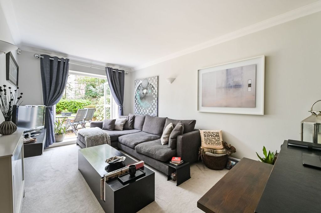 Property photo 1 of 7