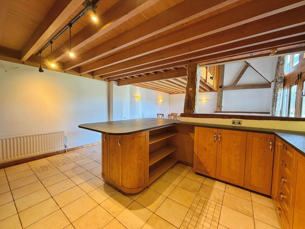 Property photo 3 of 30