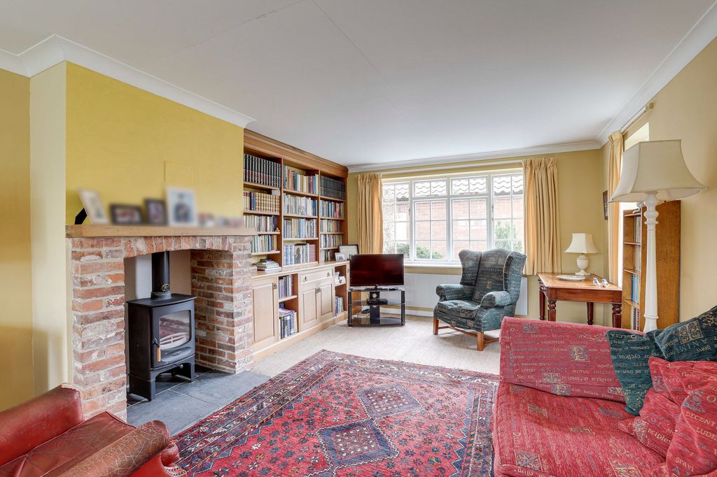 Property photo 3 of 24