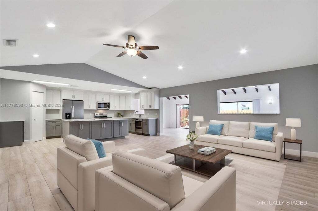 Property photo 3 of 20 <Alttext/>