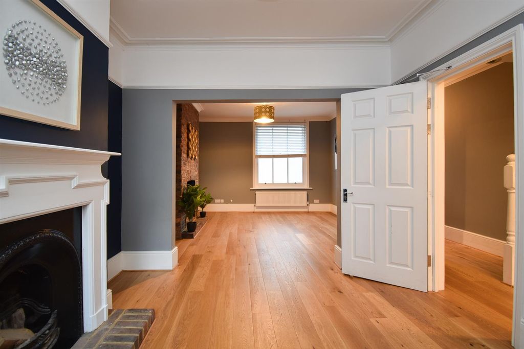 Property photo 2 of 20 Living &amp; Dining Room