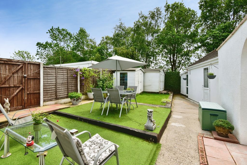 Property photo 2 of 22 Pbox-Img.Jpg