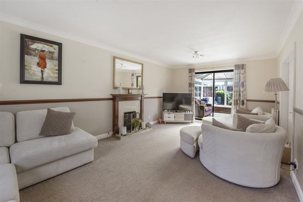 Property photo 3 of 17 23Lambourne03.Jpg