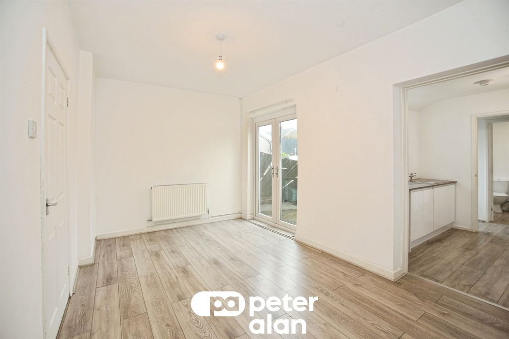 Additional image 6 of 3 bed semi-detached house for salePencoed Avenue, Cefn Fforest, Blackwood NP12