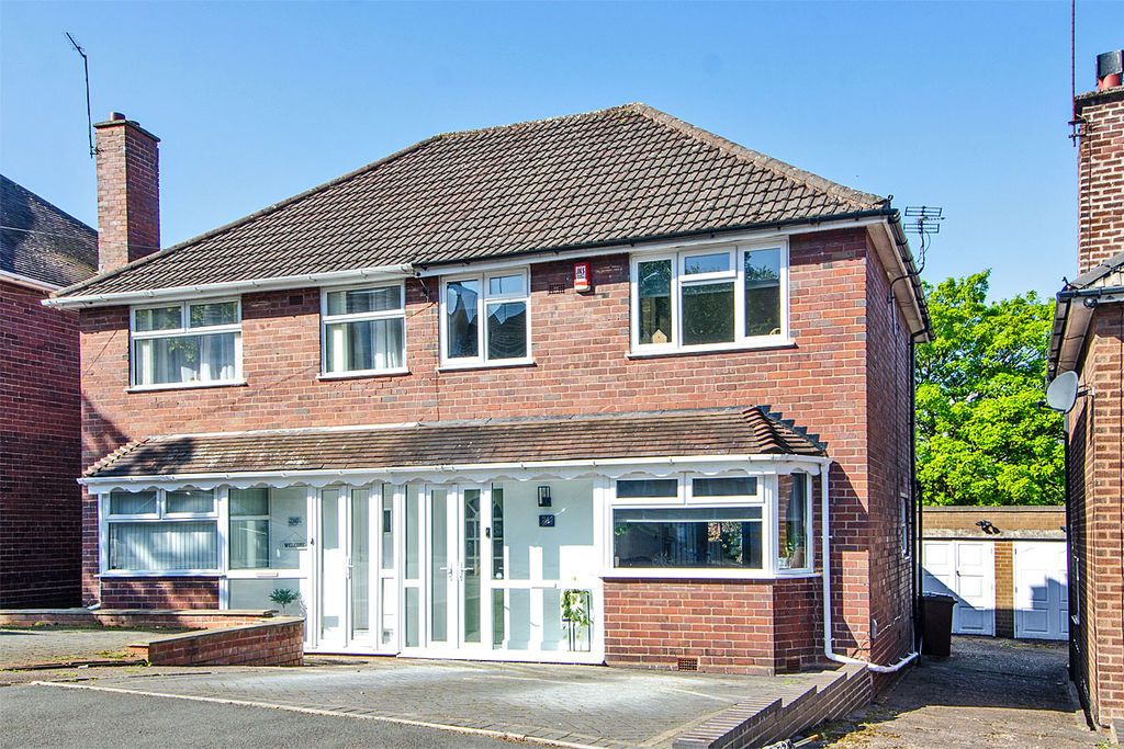 Property photo 1 of 19 Photo 18