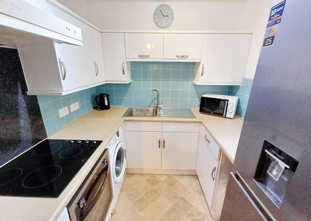 Property photo 3 of 11