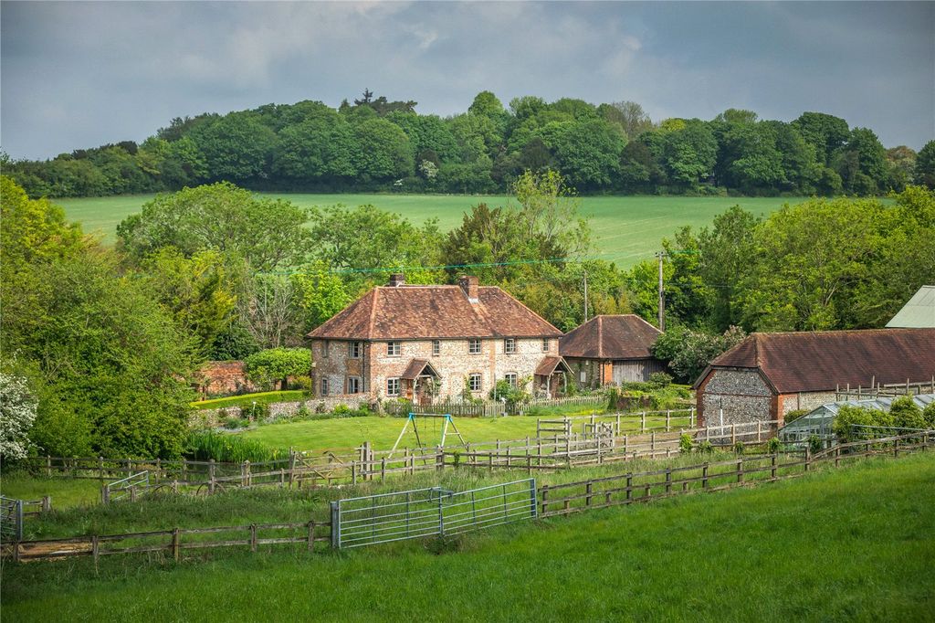 Property photo 1 of 27 Baybridge Farm