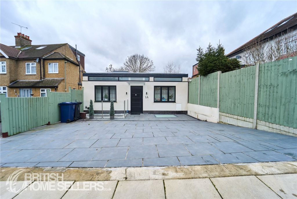 Property photo 3 of 27 Picture No. 04