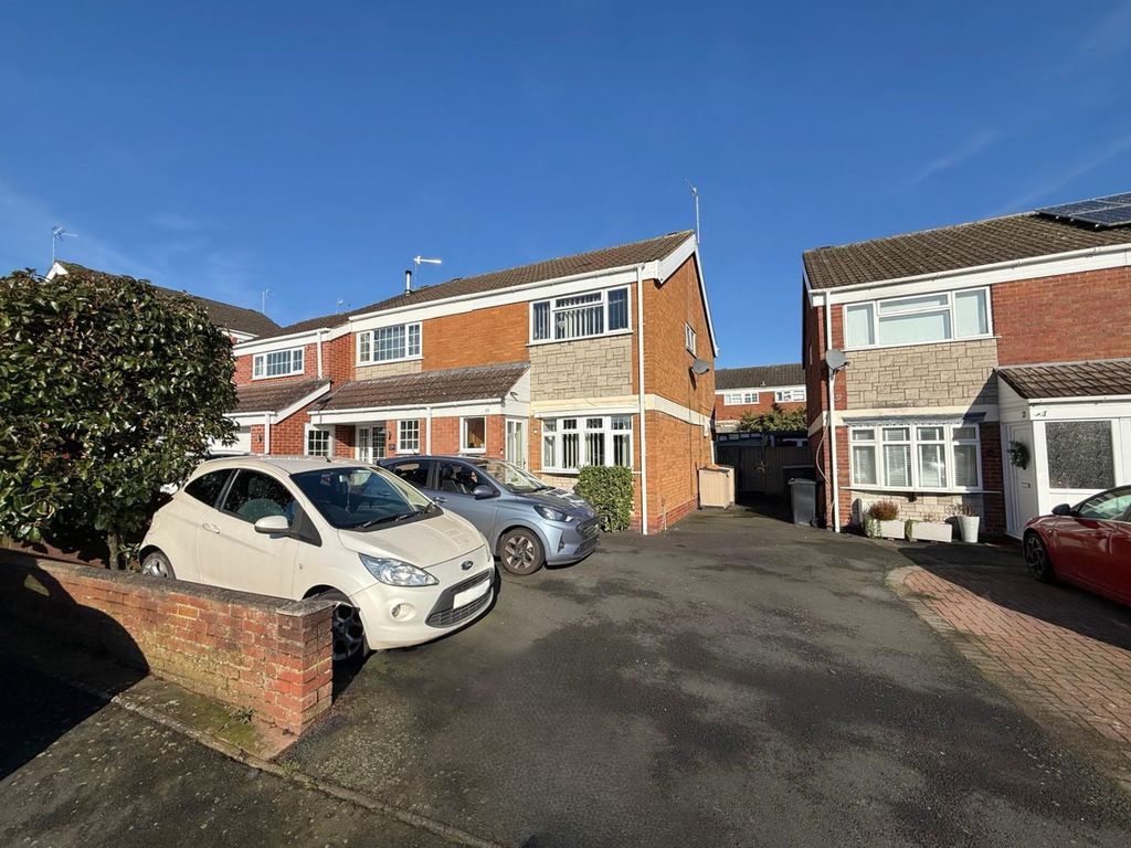 Property photo 1 of 15 Front