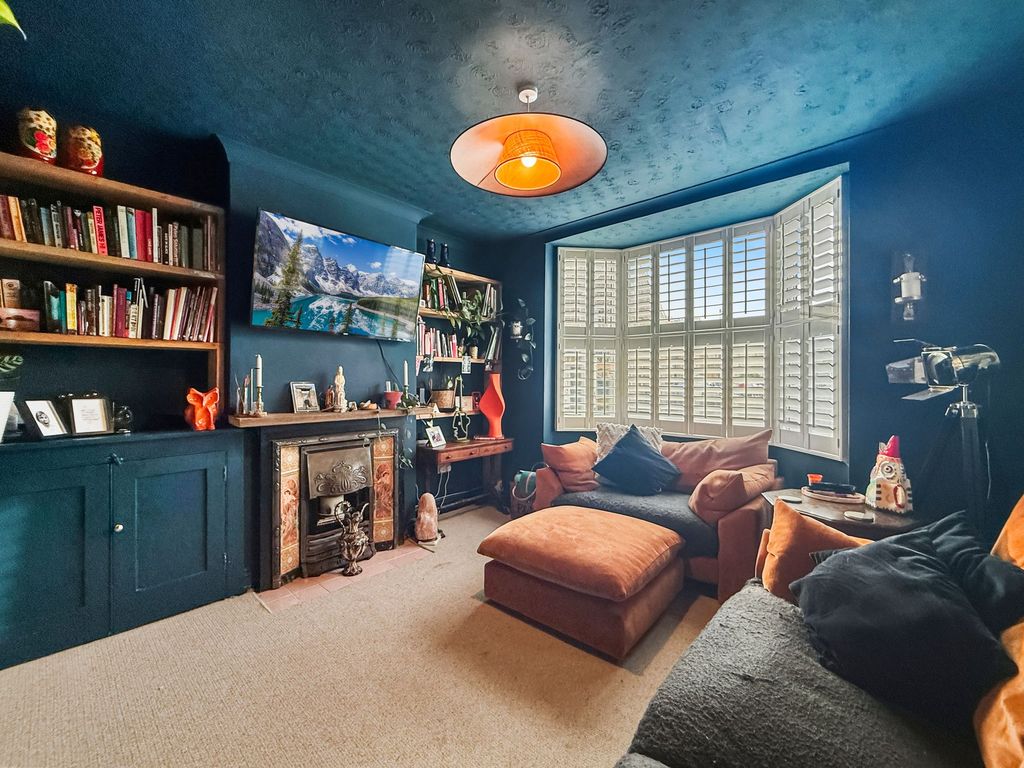 Property photo 2 of 19