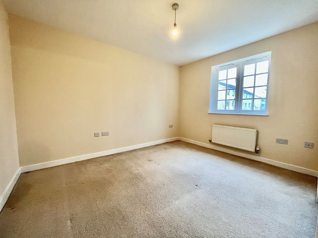 Additional image 6 of 3 bed flat for saleCourthouse Road, Tetbury, Gloucestershire GL8