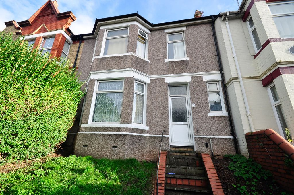 Property photo 2 of 5