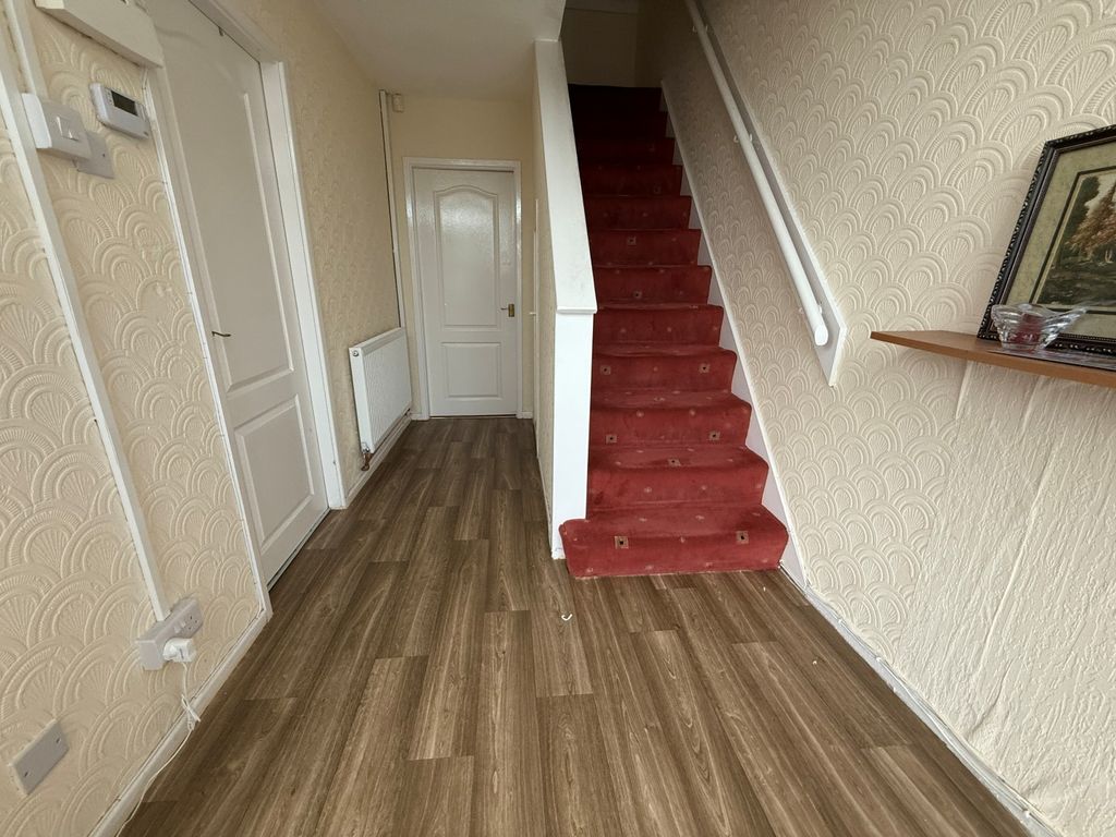 Property photo 2 of 11 Img_2784