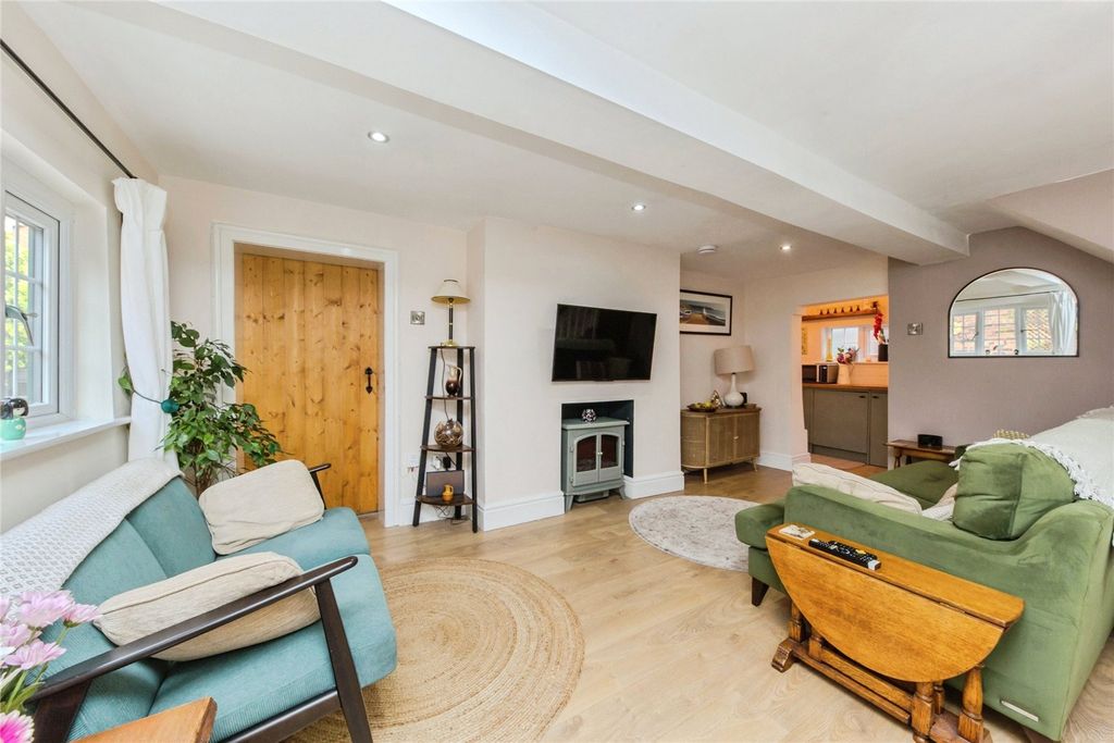 Property photo 2 of 17 Picture No. 09