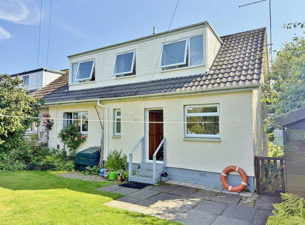 Property photo 2 of 40 Rear Of 17 Brathwic Place