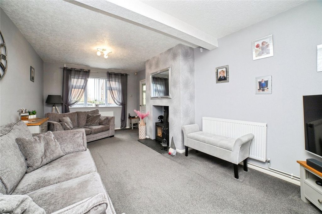 Property photo 3 of 17 Picture No. 06