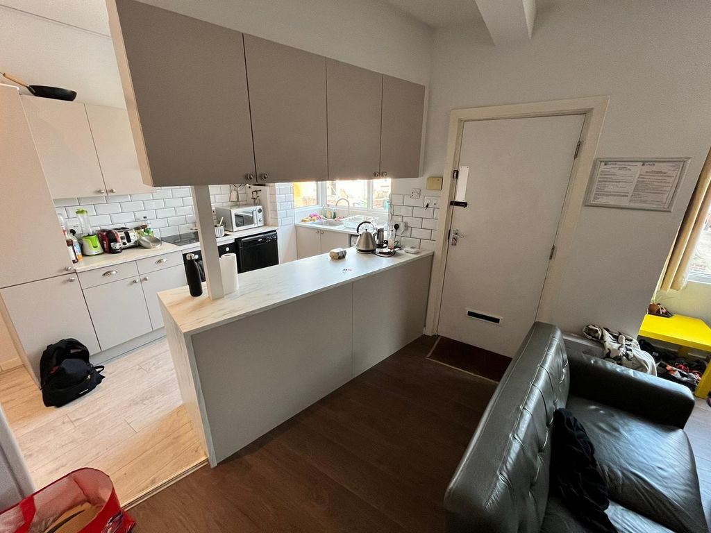Property photo 3 of 15 Picture No. 15
