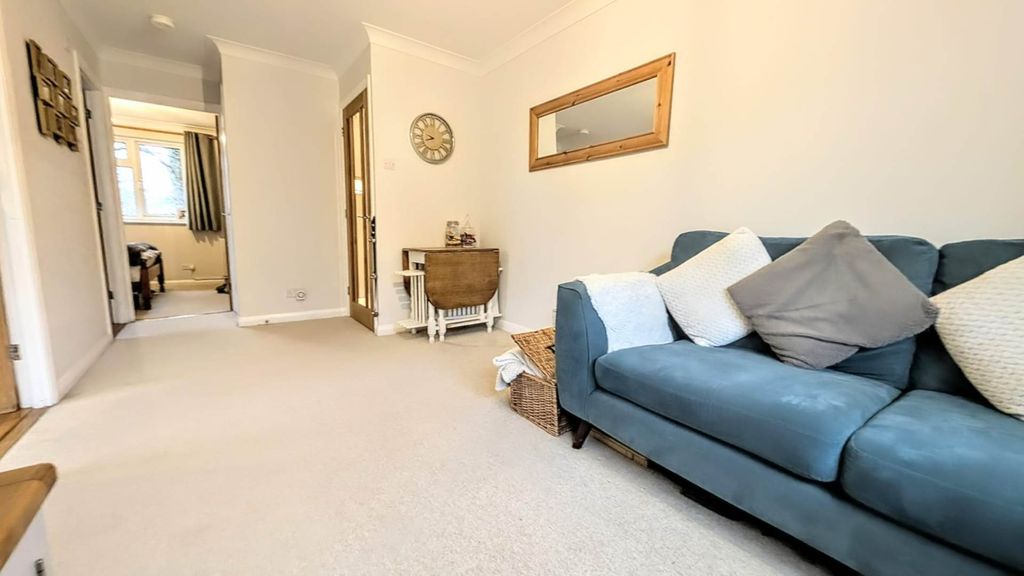 Property photo 3 of 8