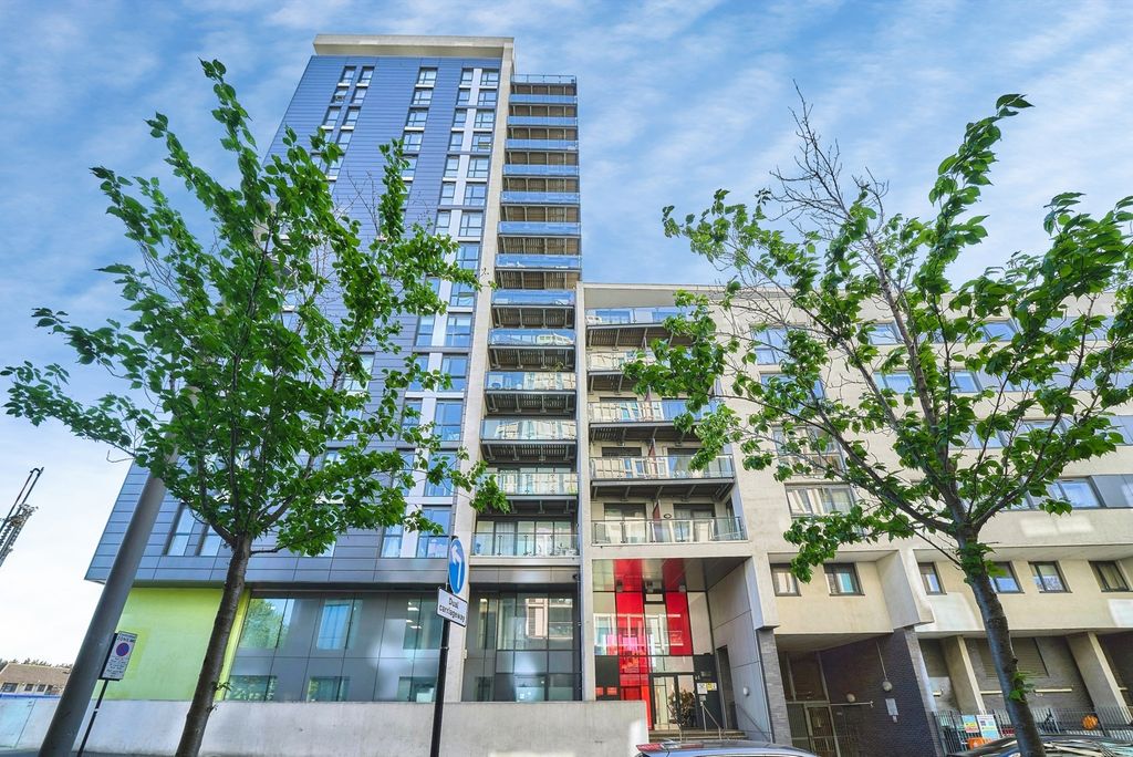 Property photo 1 of 24 Pbox-Img.Jpg