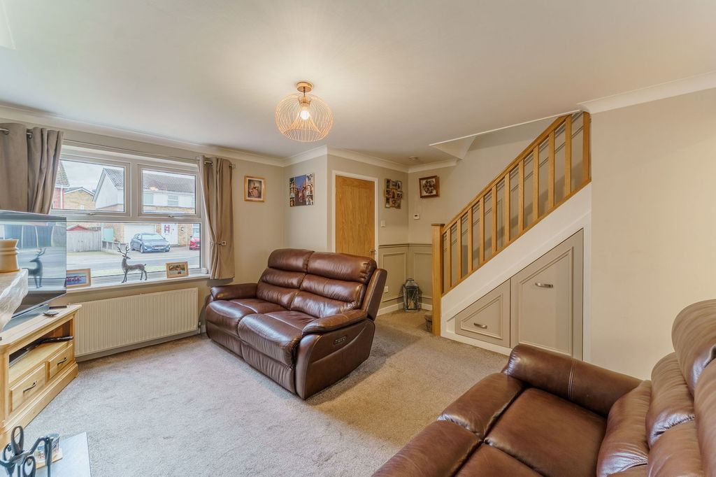 Property photo 3 of 23