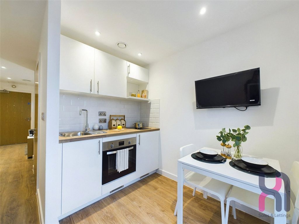 Property photo 3 of 11 Picture No. 02