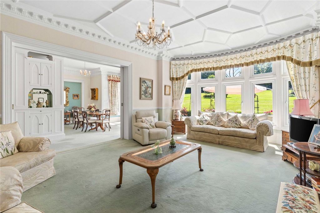 Property photo 2 of 18 Picture No. 11