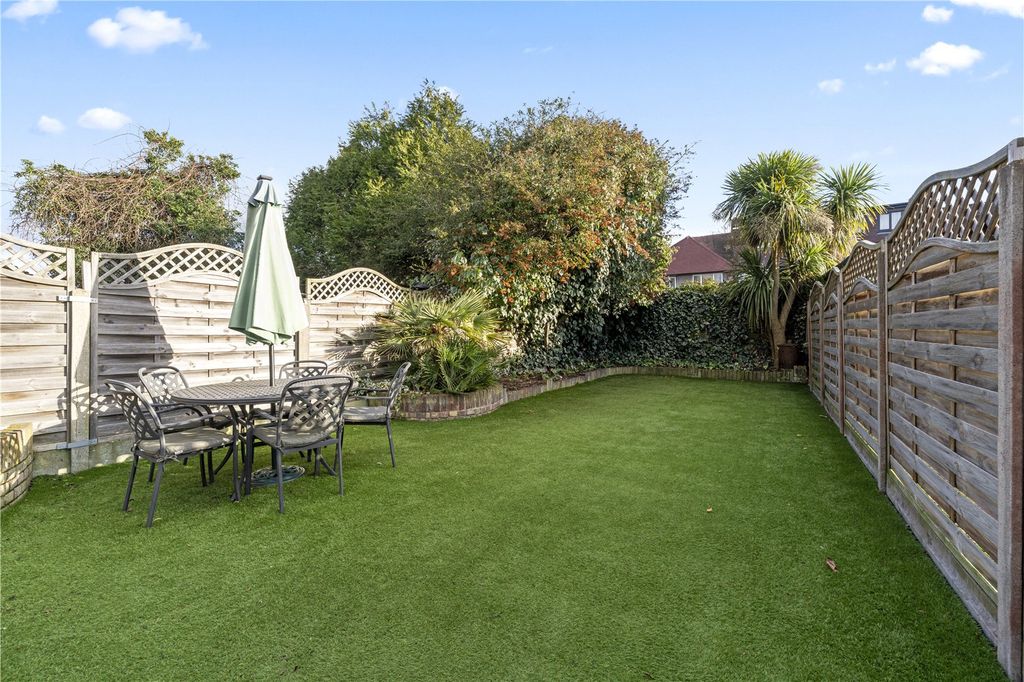 Property photo 1 of 11 Picture No. 25