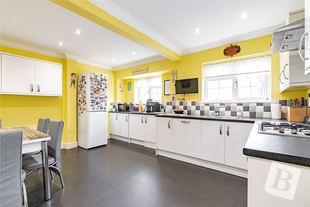 Property photo 2 of 13 Kitchen