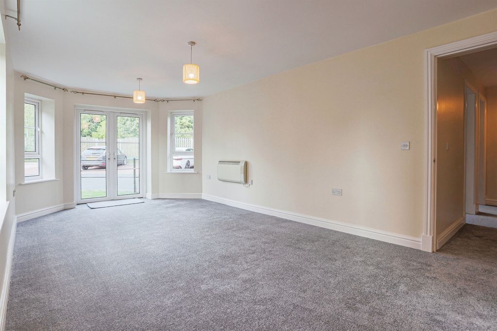 Property photo 3 of 10