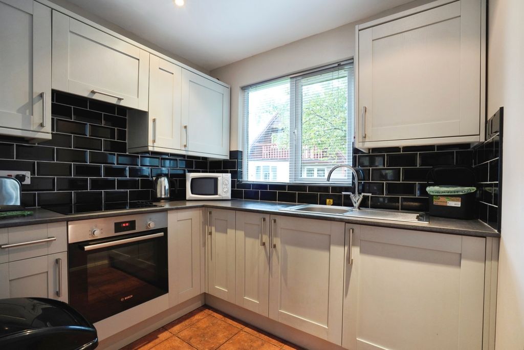 Property photo 2 of 14 Pbox-Img.Jpg