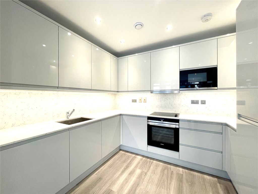 Property photo 2 of 8 Picture No. 05