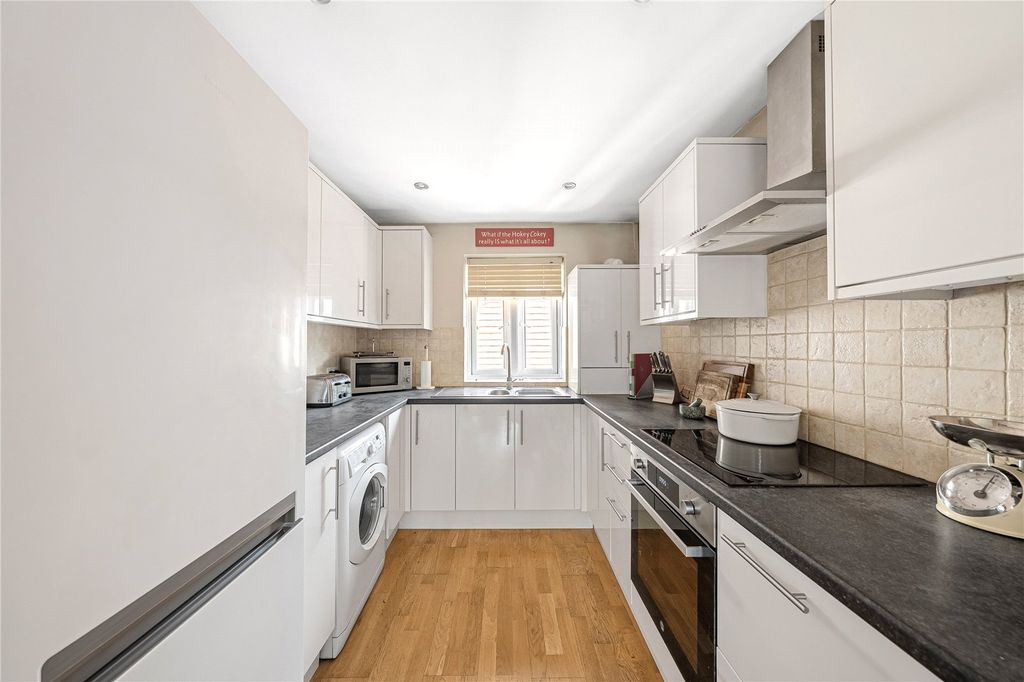 Property photo 3 of 12 Picture No. 05