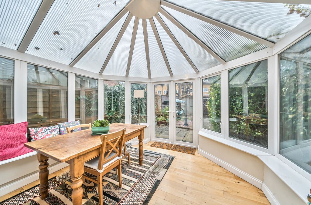 Property photo 3 of 22 1393700-13-694298...