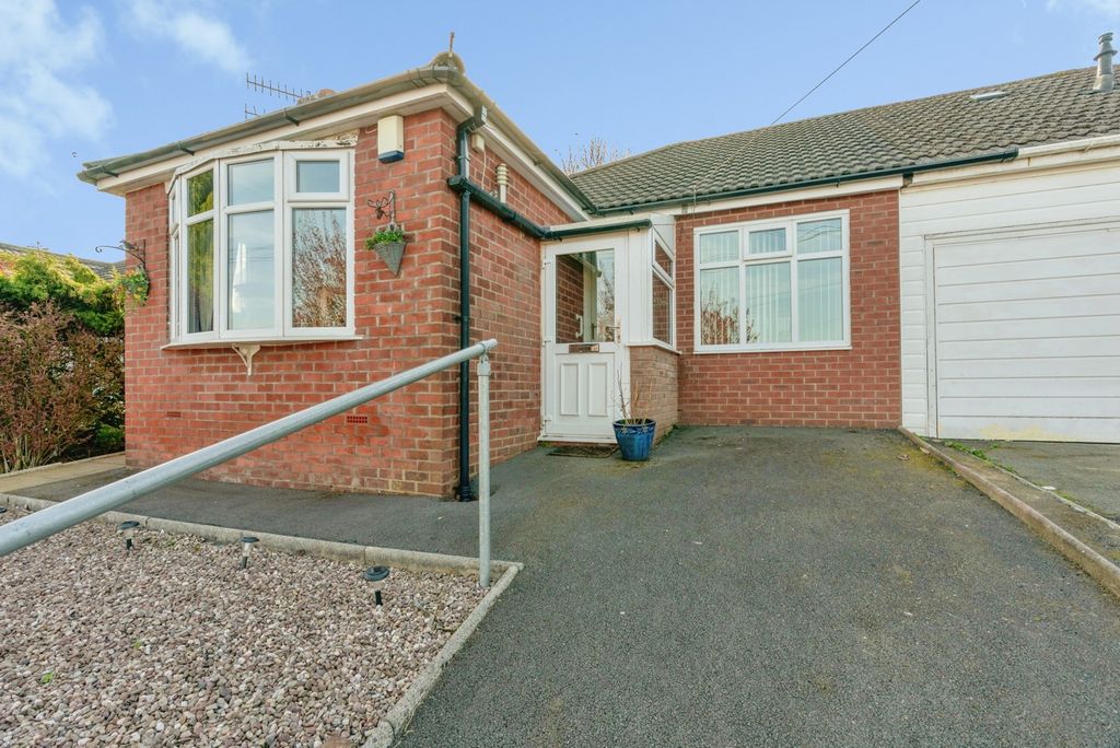 Property photo 1 of 18 Pbox-Img.Jpg