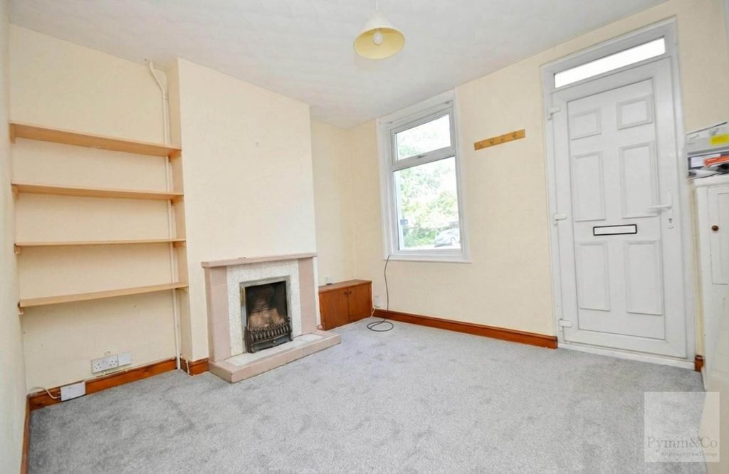 Property photo 3 of 8