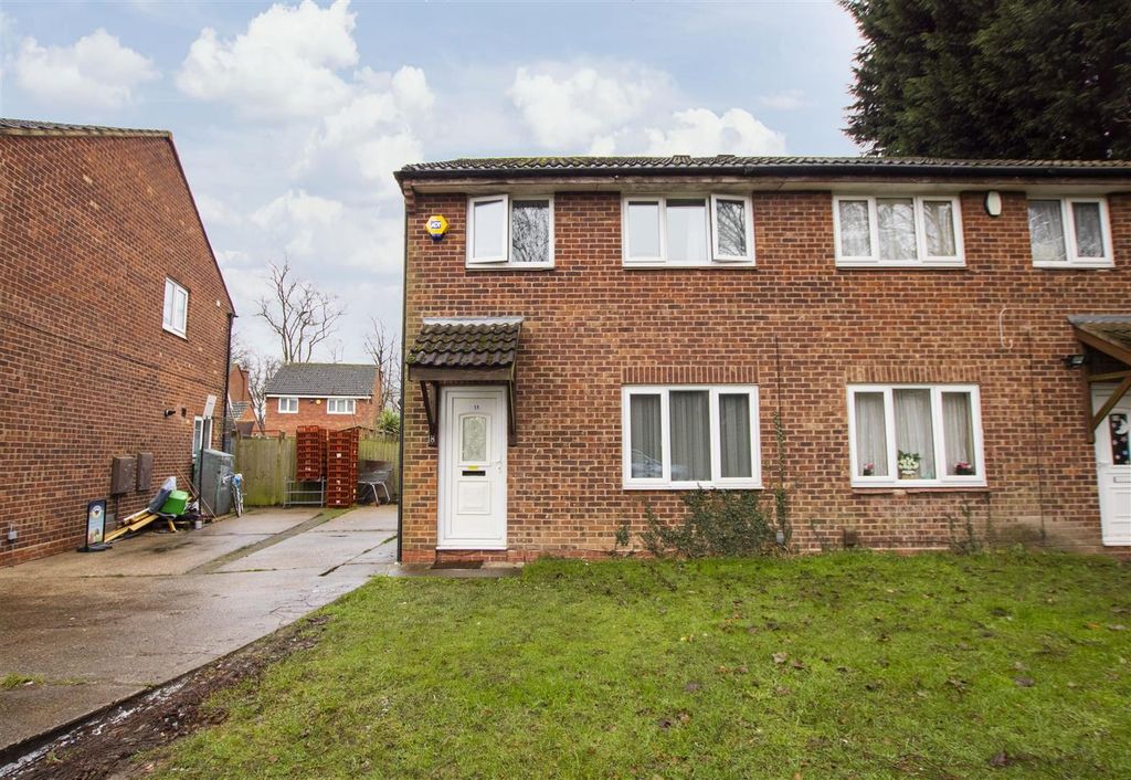 Property photo 1 of 15 Approach