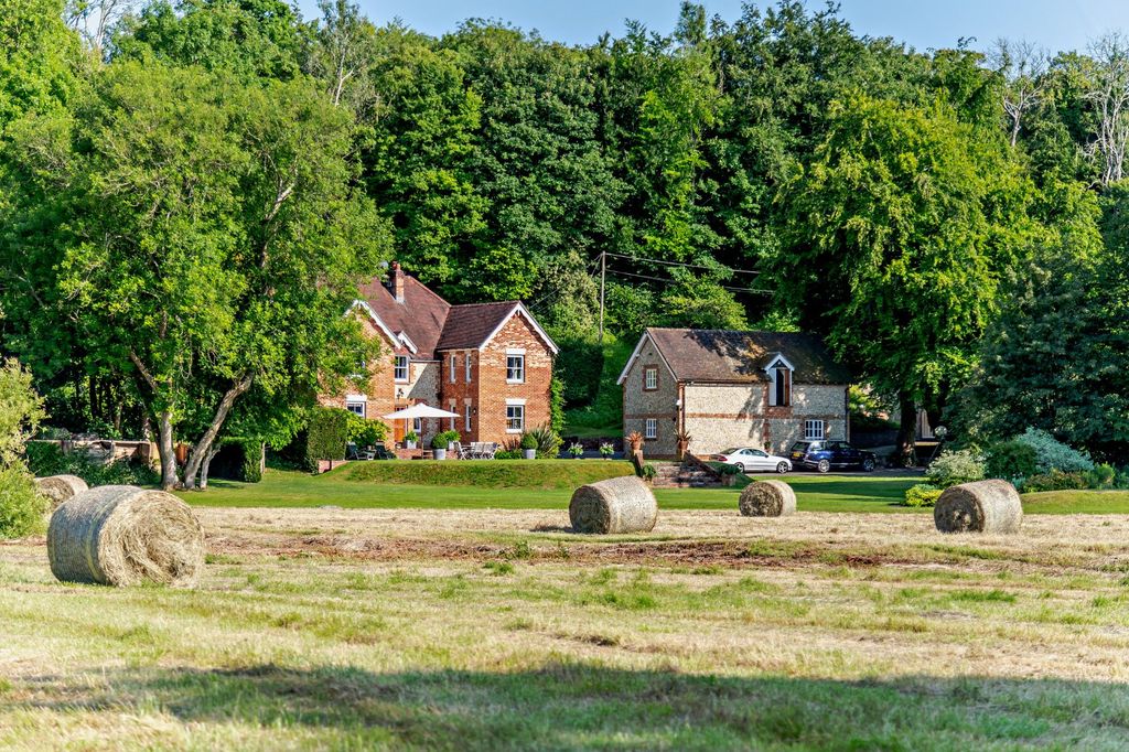 Property photo 1 of 19 Brockwood House