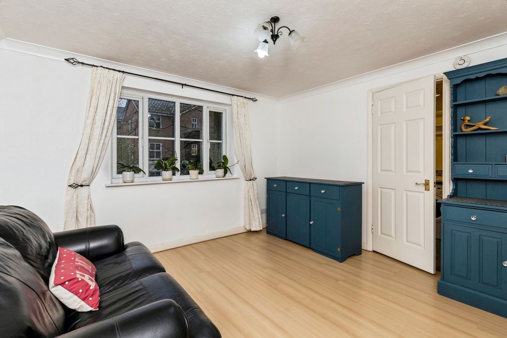 Property photo 2 of 13 Pbox-Img.Jpg