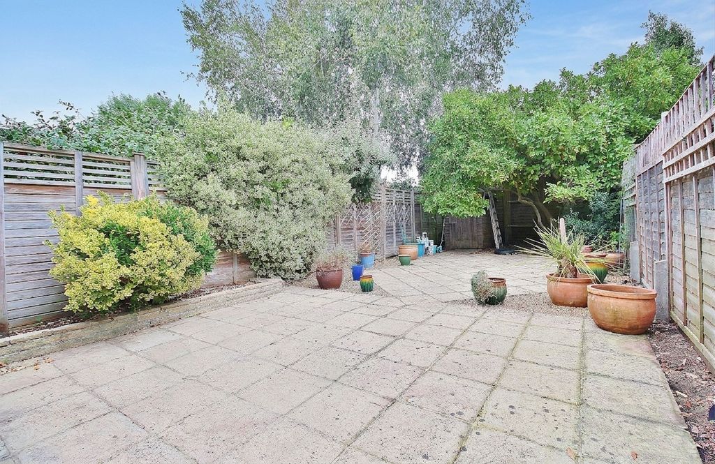 Property photo 3 of 11